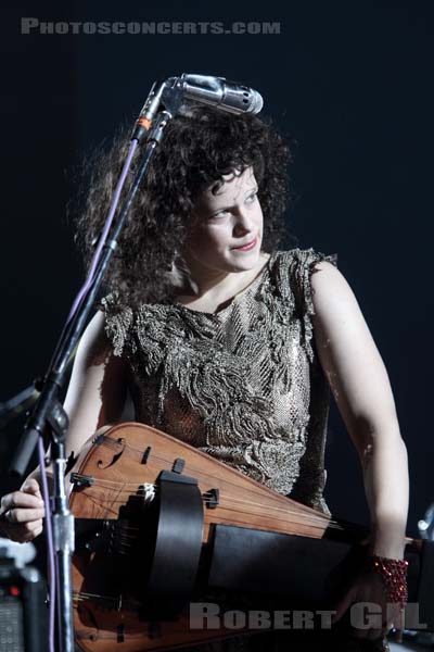 ARCADE FIRE - 2010-08-29 - SAINT CLOUD - Domaine National - Grande Scene - 